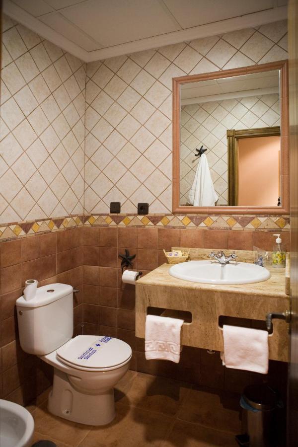 Hotel-Restaurante Cerrillo San Marcos Diezma ภายนอก รูปภาพ