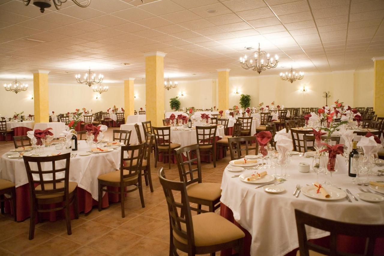 Hotel-Restaurante Cerrillo San Marcos Diezma ภายนอก รูปภาพ