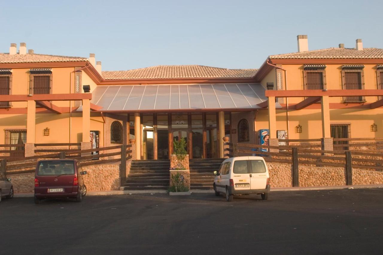 Hotel-Restaurante Cerrillo San Marcos Diezma ภายนอก รูปภาพ